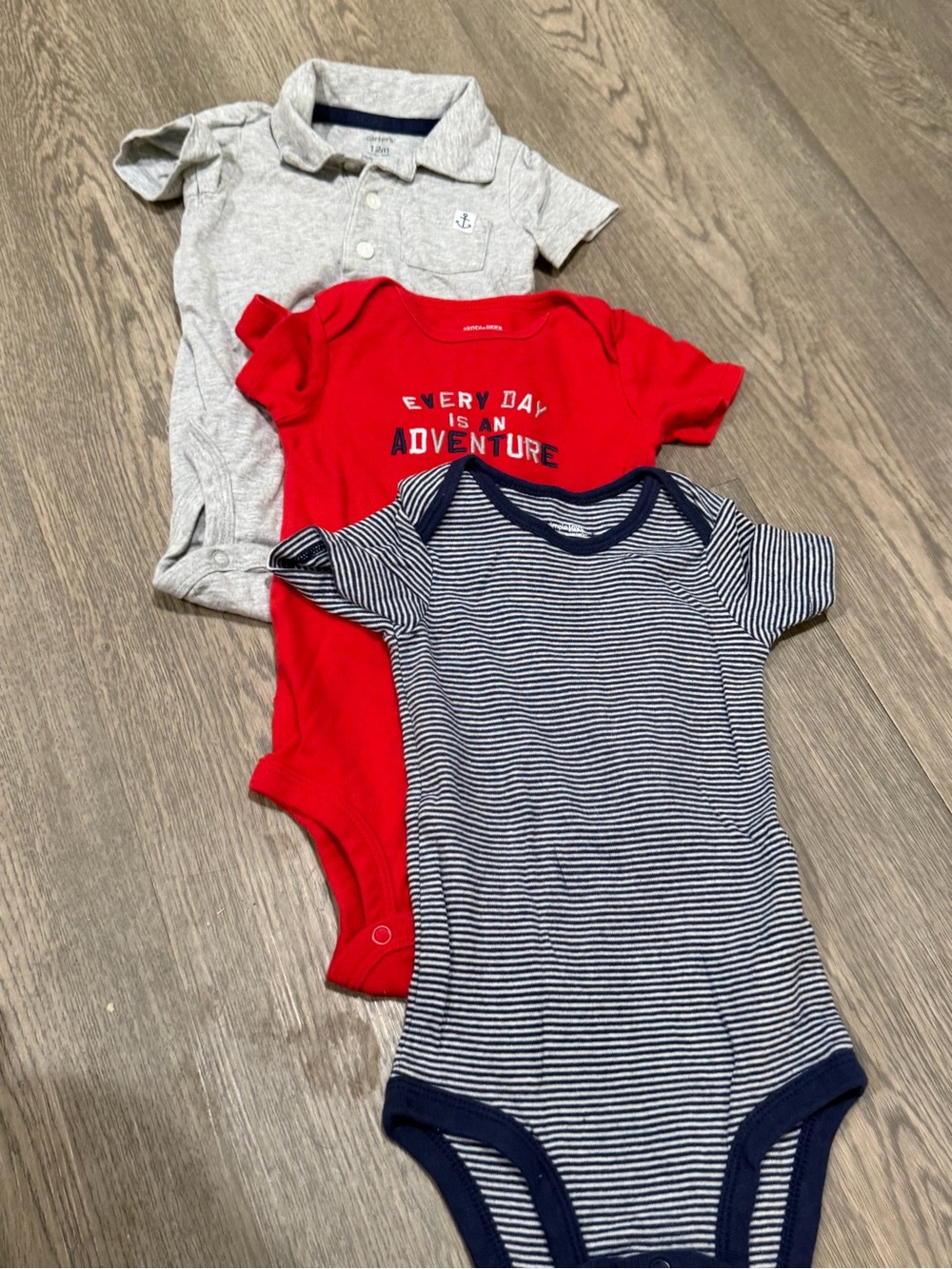3 Carter's Baby Boy Short Sleeve Bodysuits 12 Months